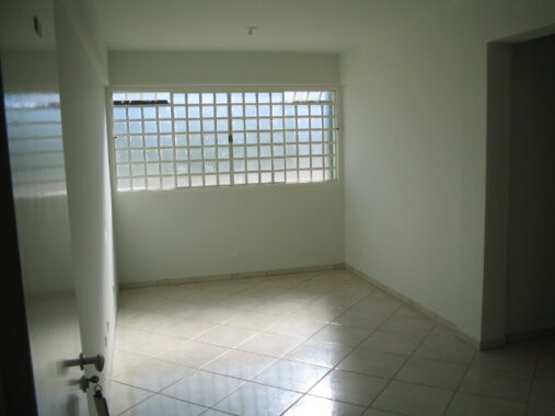 Dionizio T. Chagas, 80 – Edif. Gralha Azul – Apto. 101 002