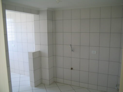 Dionizio T. Chagas, 80 – Edif. Gralha Azul – Apto. 101 004