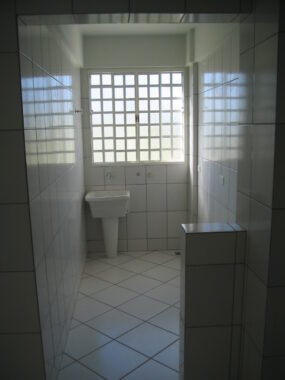 Dionizio T. Chagas, 80 – Edif. Gralha Azul – Apto. 101 005