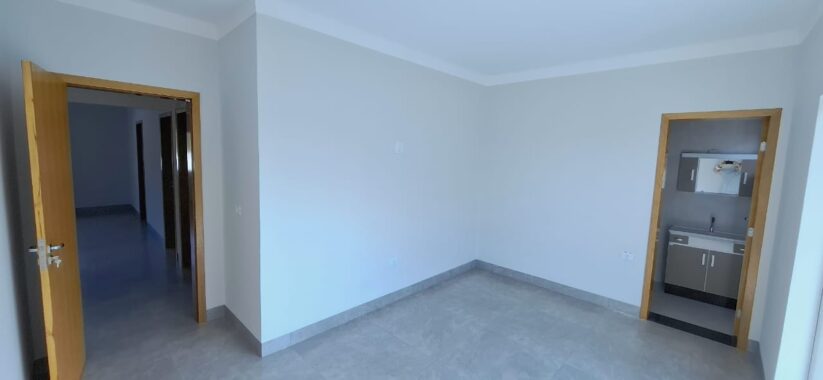 WhatsApp Image 2025-09-04 at 09.31.19 (1)